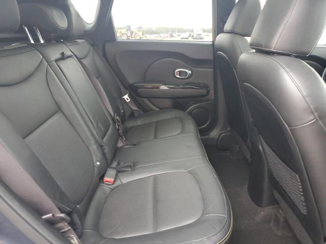 2015 KIA SOUL + - KNDJP3A55F7145983