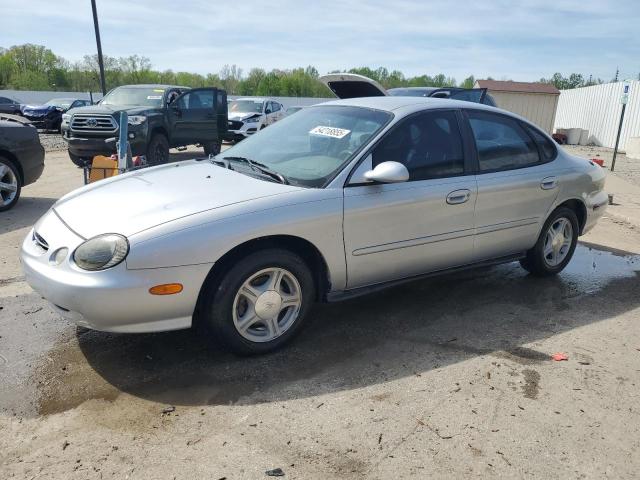 FORD TAURUS SE