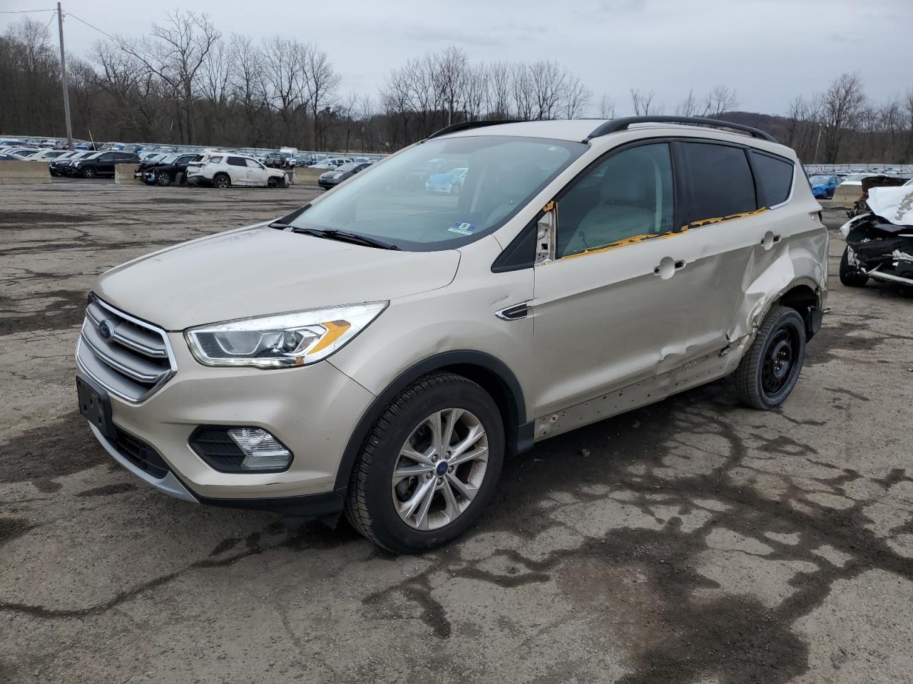 FORD ESCAPE SE