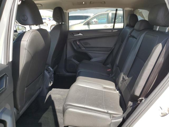 2018 VOLKSWAGEN TIGUAN SE - 3VV2B7AX3JM013154