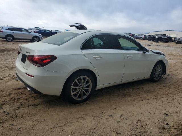 Vin: wdd3g4fb0kw026628, lot: 51640925, mercedes-benz a-class 220 4matic 20193