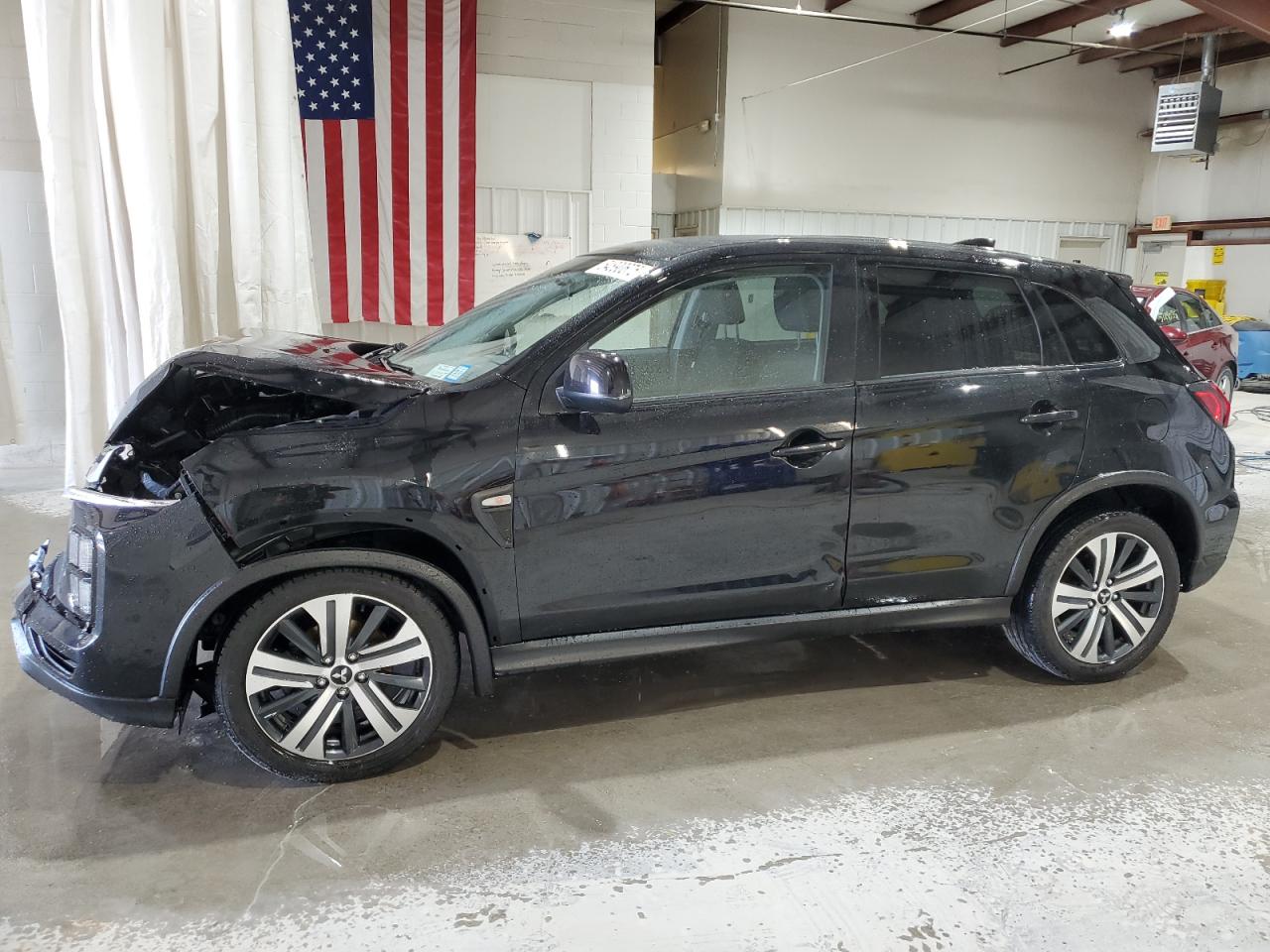 MITSUBISHI OUTLANDER ES