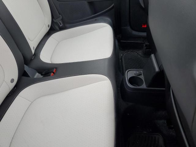 2017 VOLKSWAGEN BEETLE SE 3VWJ17AT4HM630760