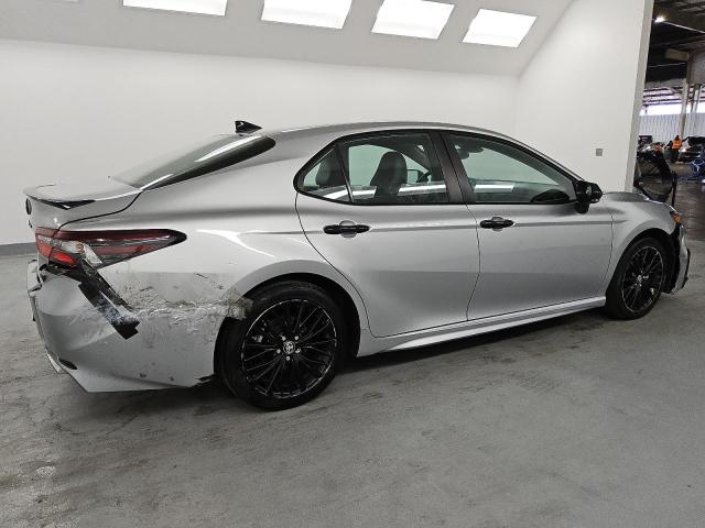 Vin: 4t1t31ak8nu032443, lot: 52853955, toyota camry night shade 20223