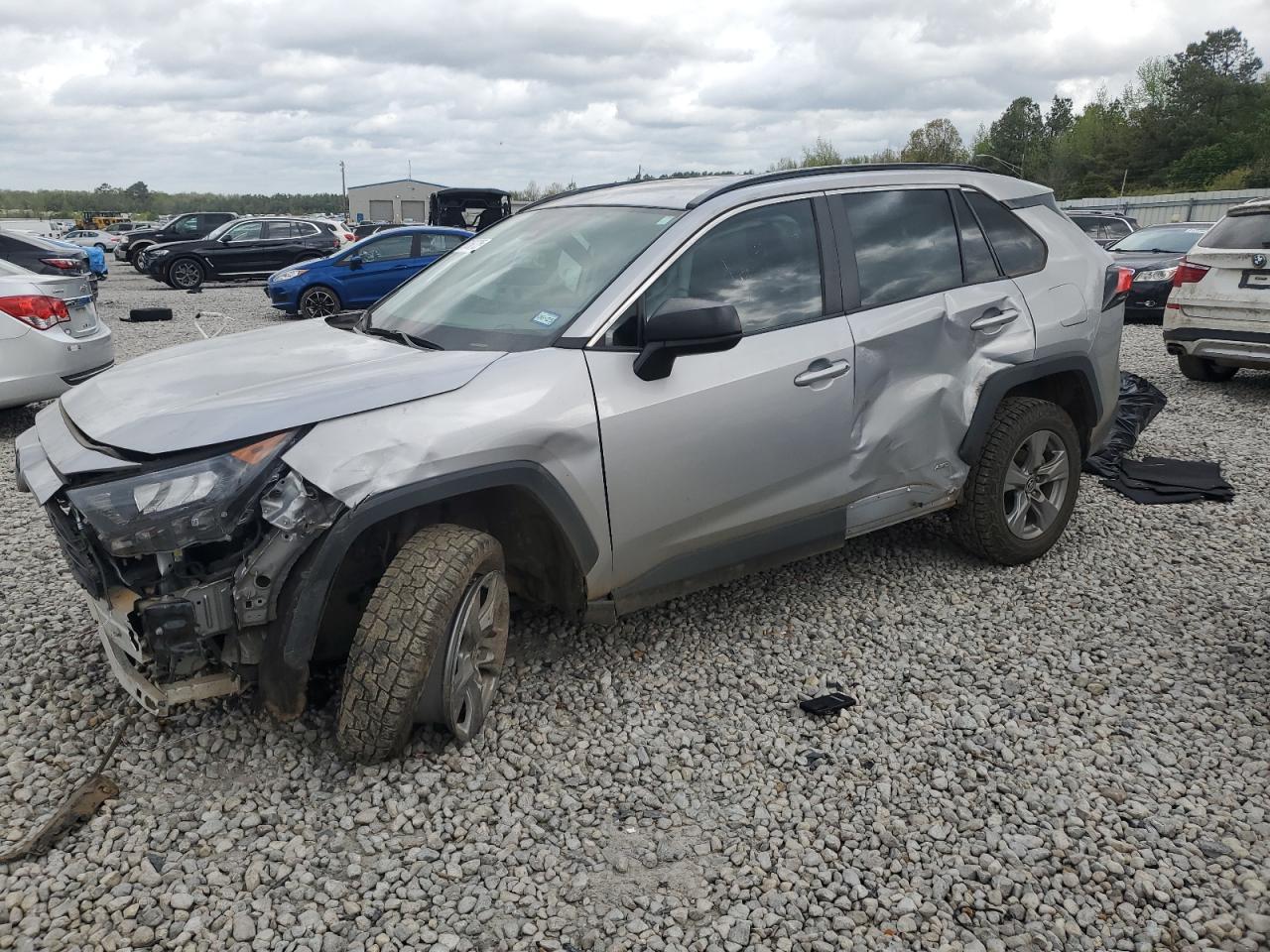 TOYOTA RAV4 LE