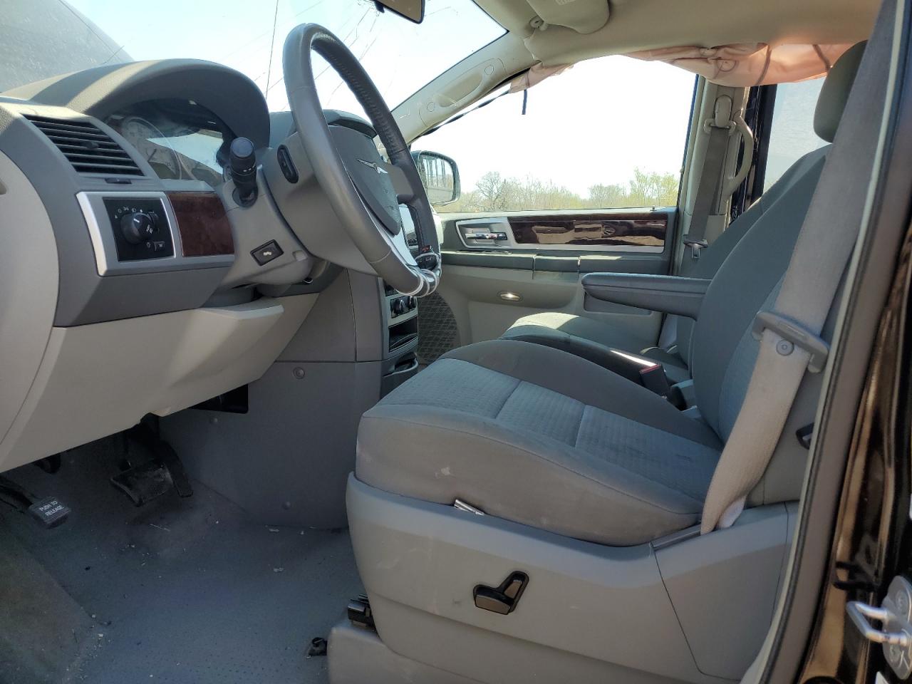 CHRYSLER TOWN & COUNTRY TOURING