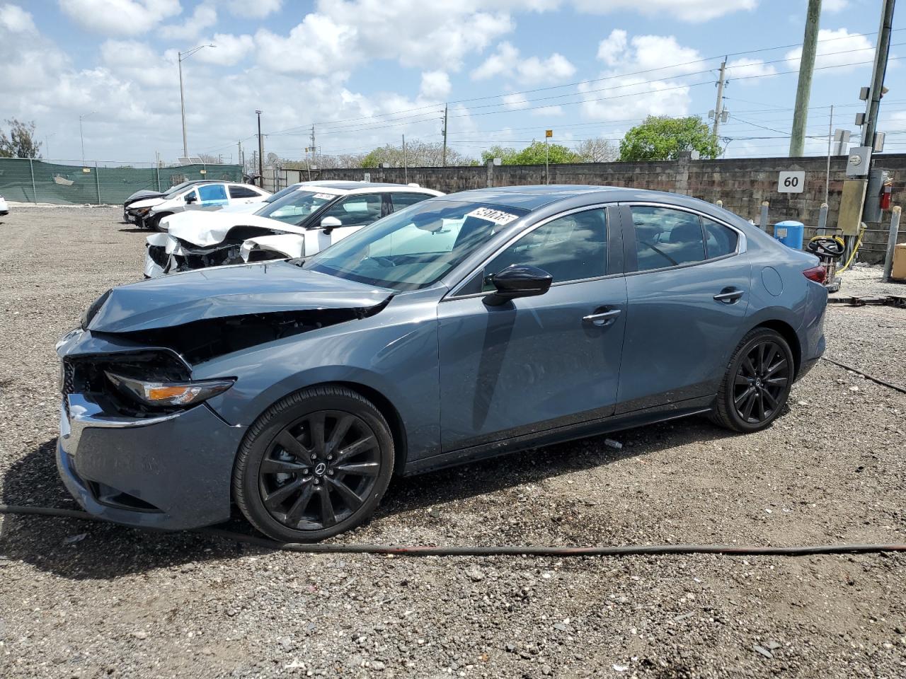  Salvage Mazda 3