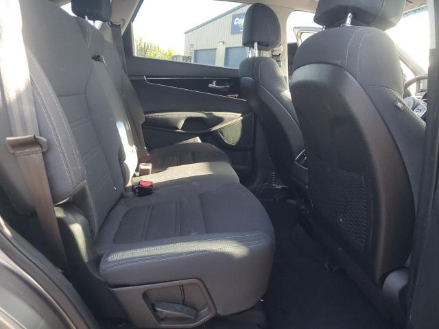 2017 KIA SORENTO LX - 5XYPGDA33HG191770