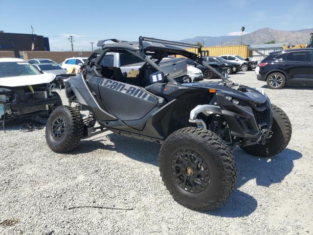 CAN-AM MAVERICK R