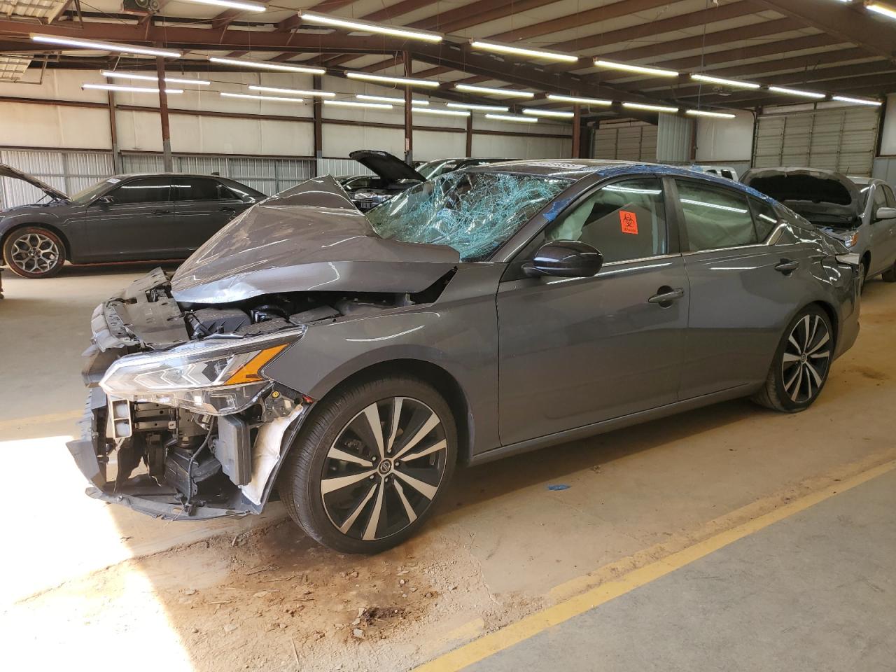 NISSAN ALTIMA SR