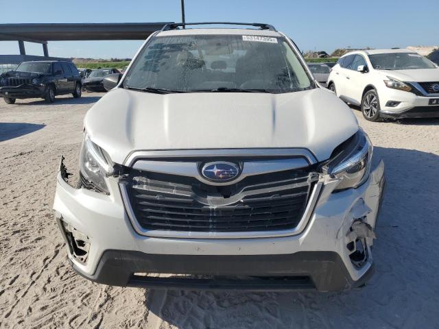 2019 SUBARU FORESTER JF2SKACC8KH490580