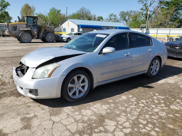 NISSAN MAXIMA SE