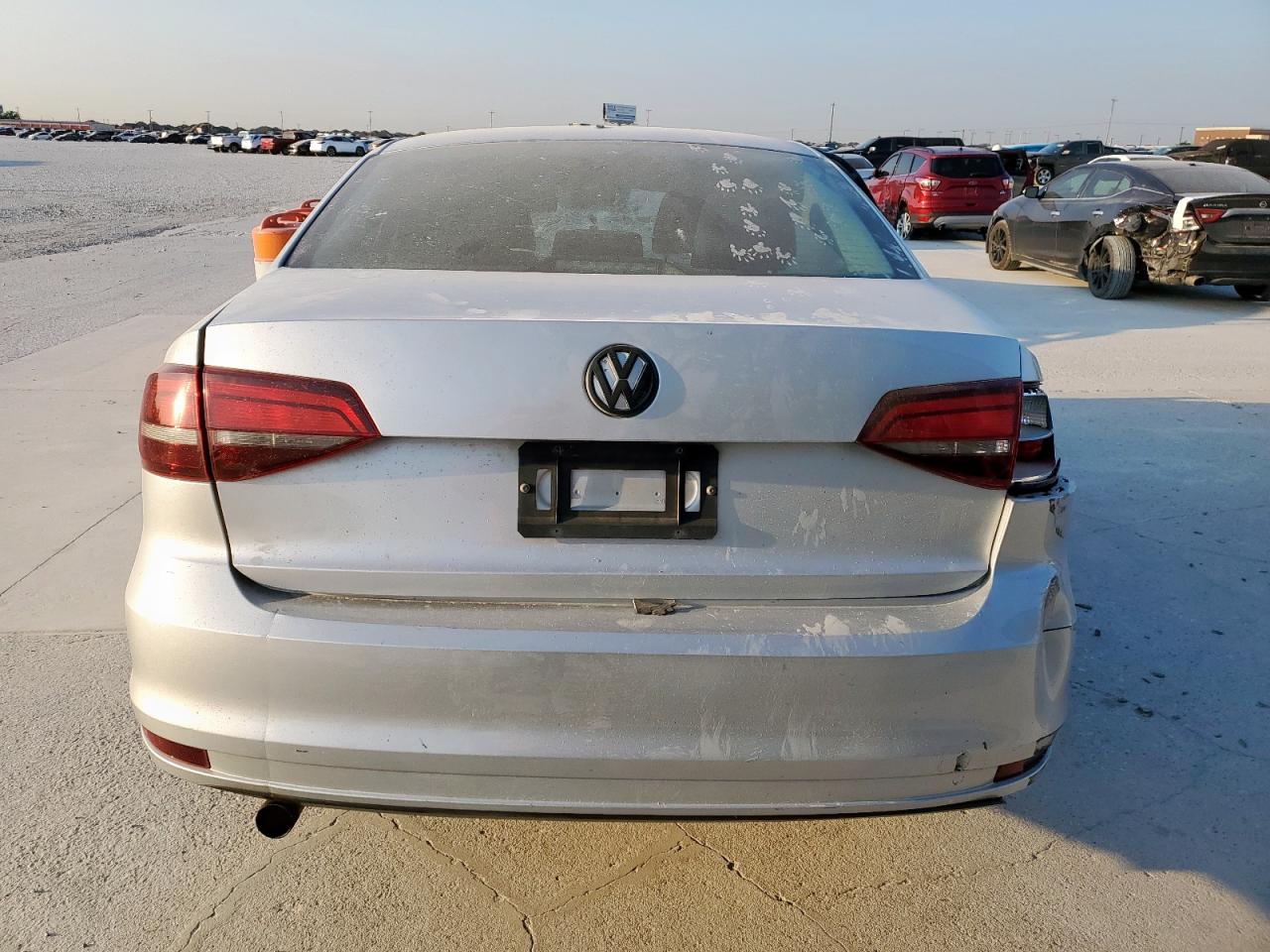 VOLKSWAGEN JETTA S