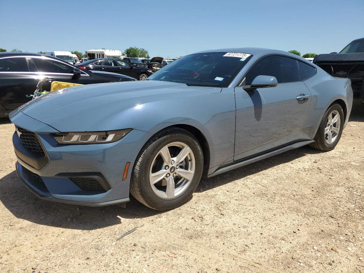 FORD MUSTANG