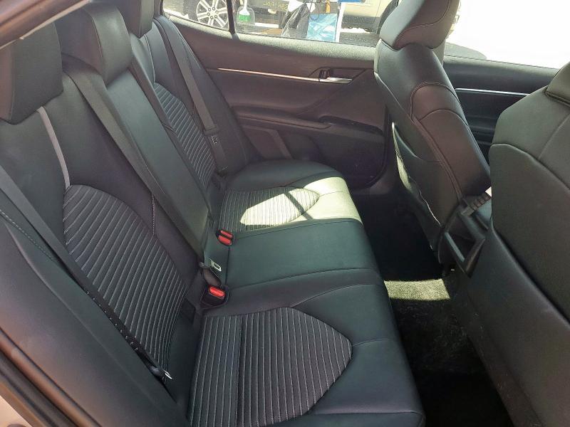 2019 TOYOTA CAMRY L - 4T1B11HK4KU690196
