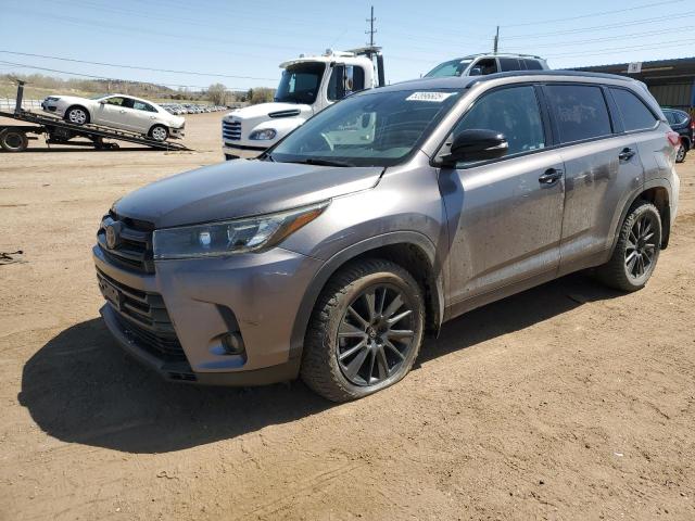 TOYOTA HIGHLANDER