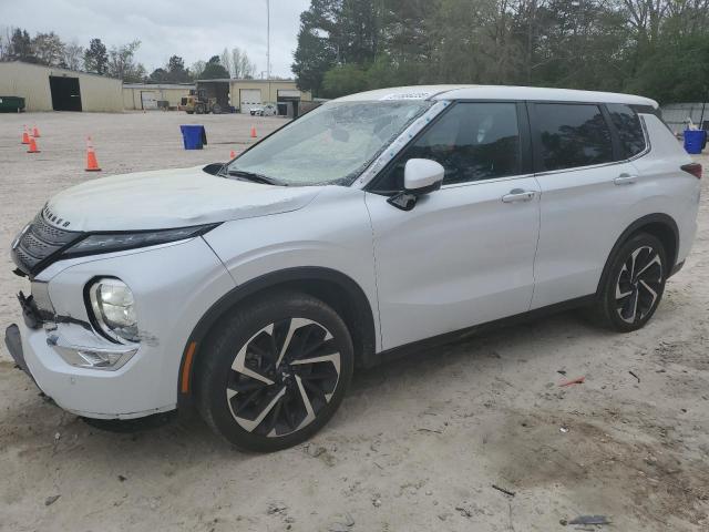 MITSUBISHI OUTLANDER SE