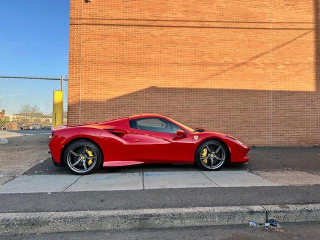 2021 FERRARI F8 SPIDER ZFF93LMA2M0264413