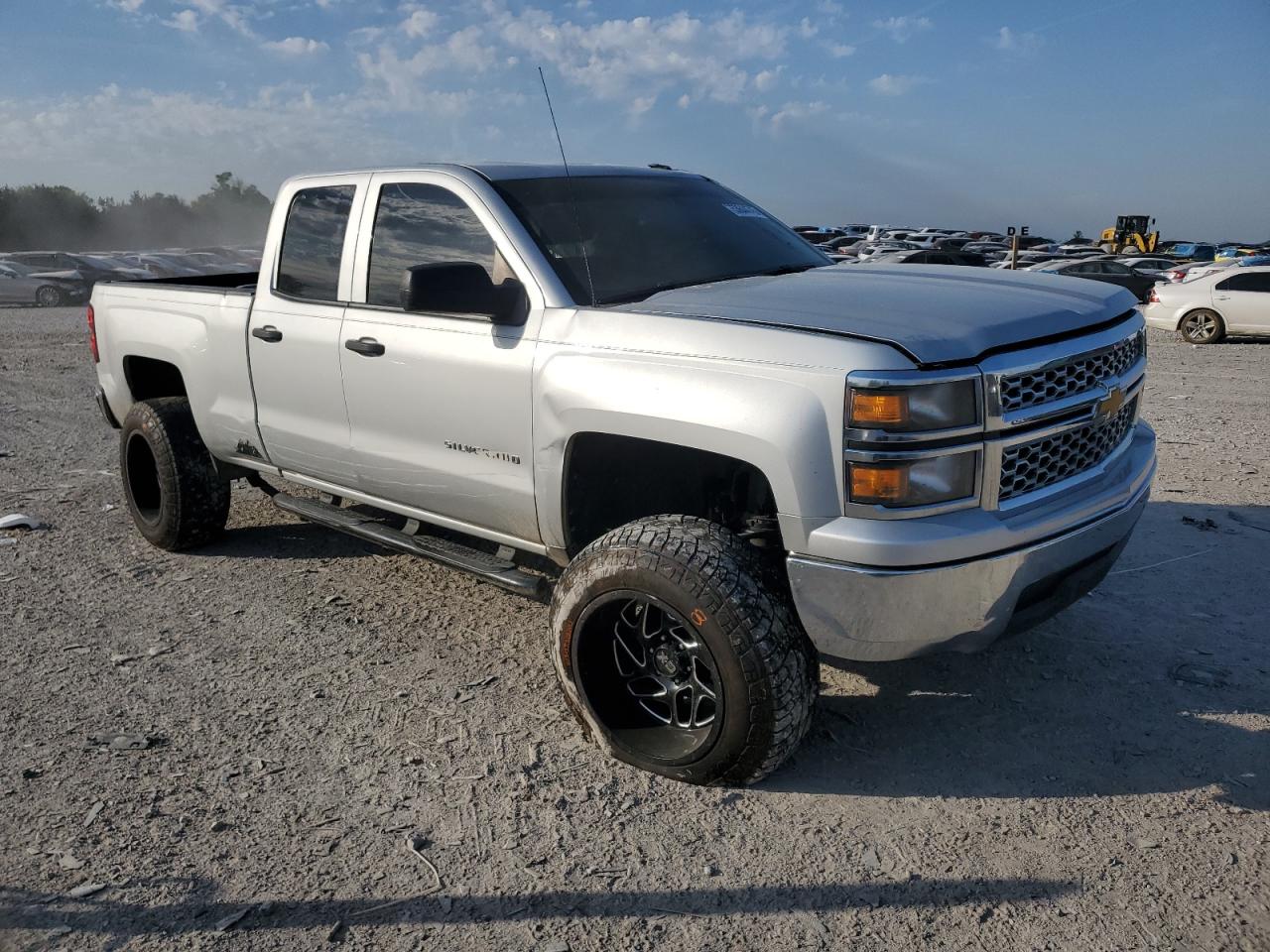 CHEVROLET SILVERADO C1500 LT