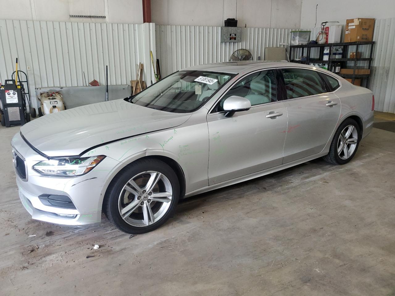 VOLVO S90 T5 MOMENTUM