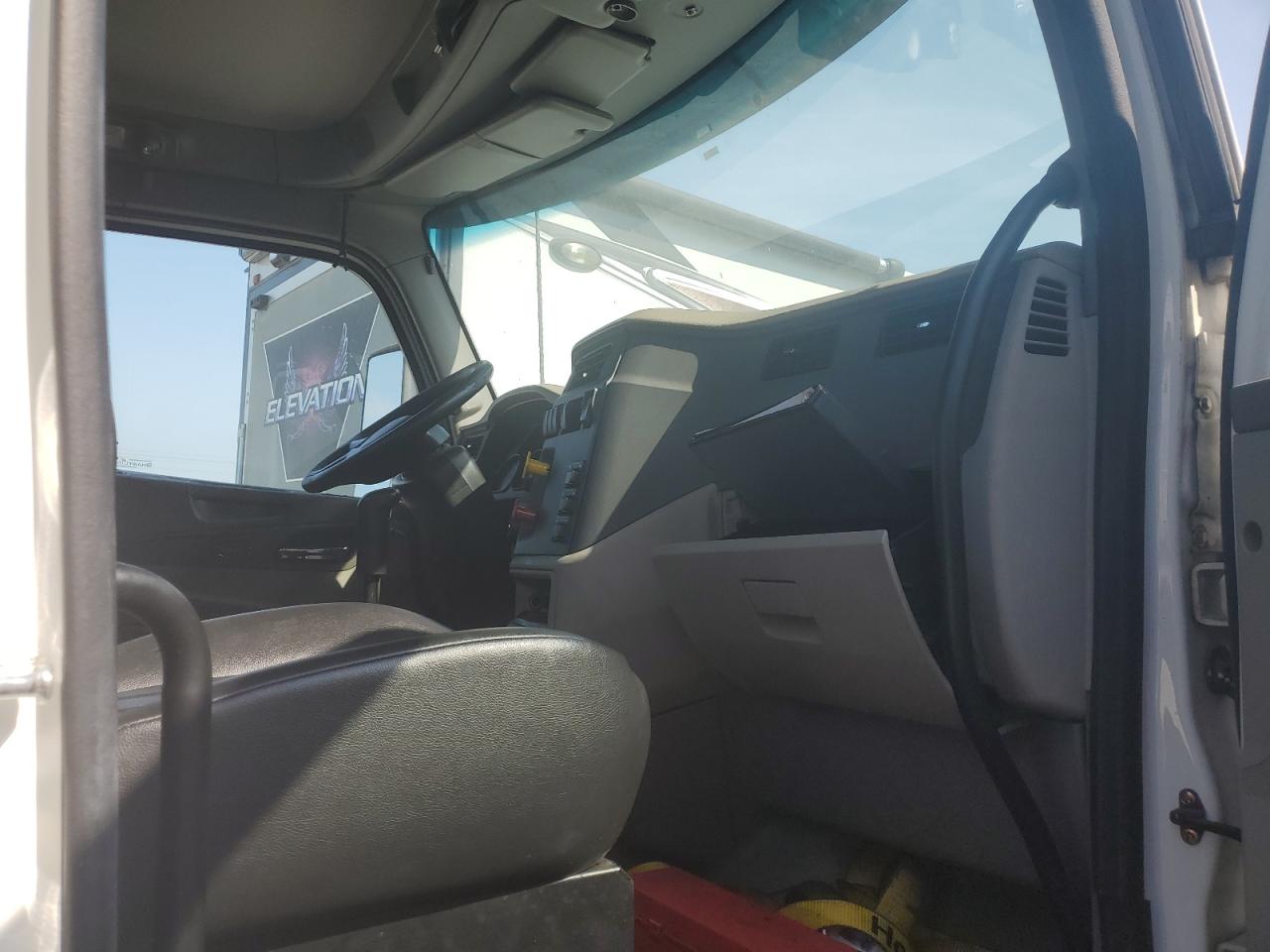 Lot #3248643265 2018 PETERBILT 579