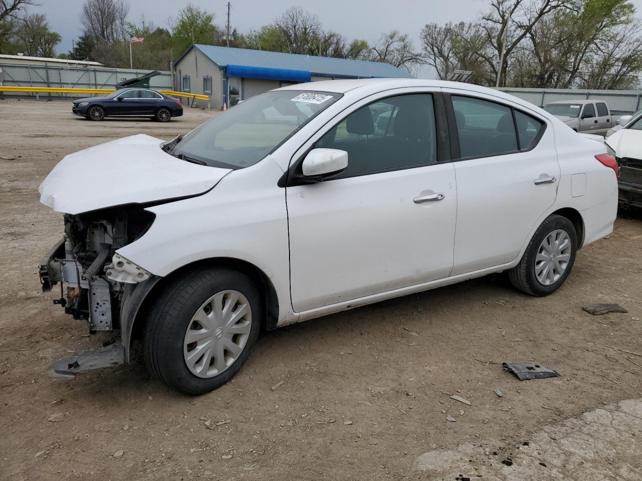  Salvage Nissan Versa