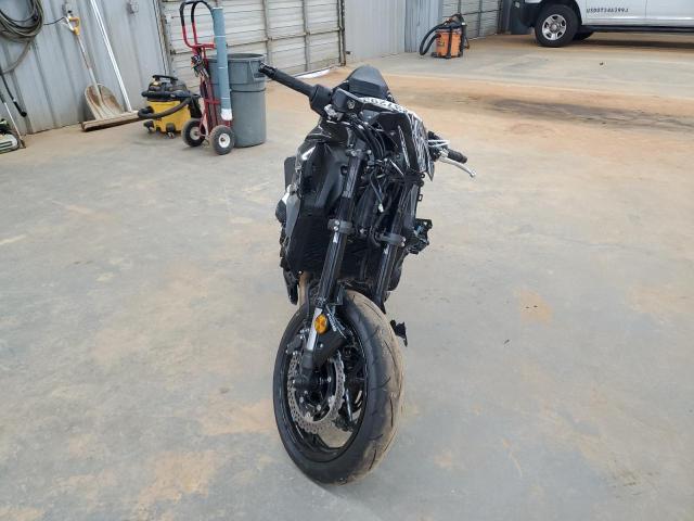KAWASAKI ZR900 F 2024 ML5ZRDF19RDA67610 photo #3