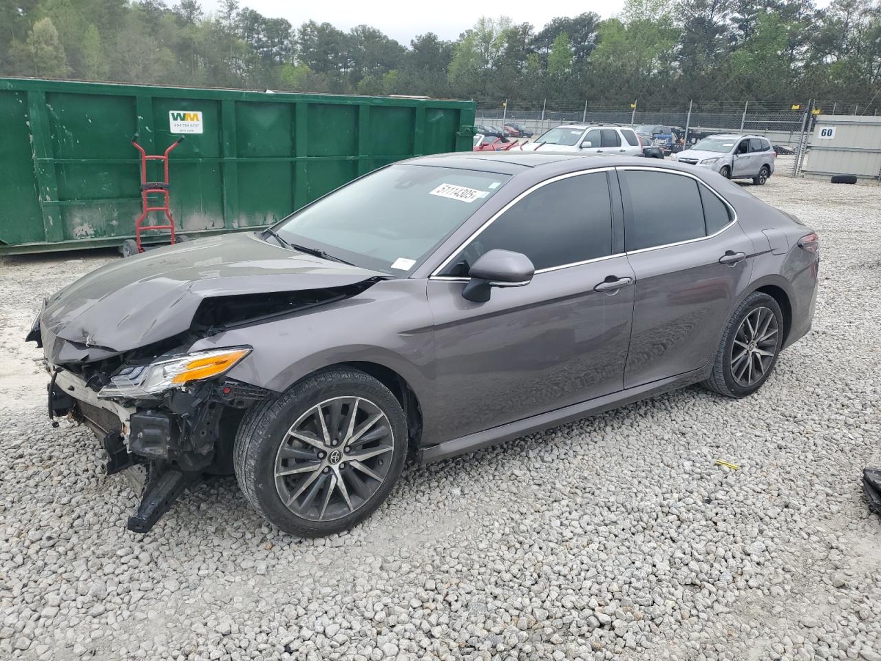 TOYOTA CAMRY XLE