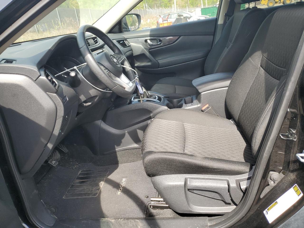 Nissan Rogue s 2019