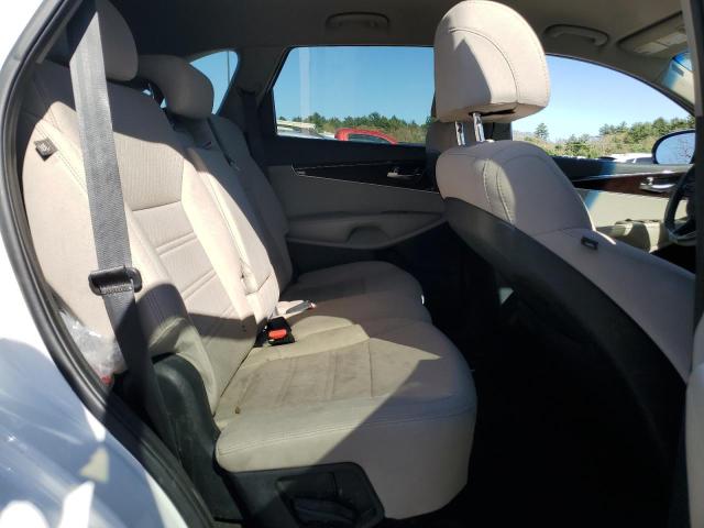 2017 KIA SORENTO LX 5XYPG4A30HG296024