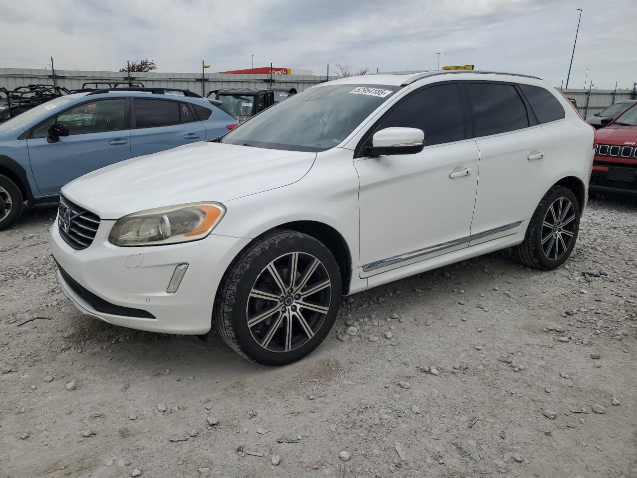 VOLVO XC60 T6 PLATINUM