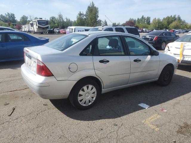 FORD FOCUS ZX4 2005 silver  gas 1FAFP34NX5W284468 photo #4