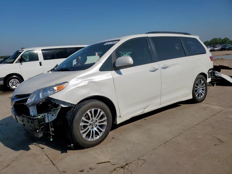 TOYOTA SIENNA XLE 2018 white  gas 5TDYZ3DC1JS920684 photo #1