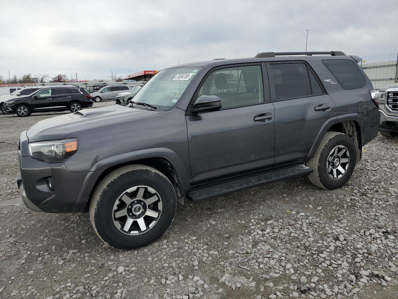 TOYOTA 4RUNNER SR5/SR5 PREMIUM