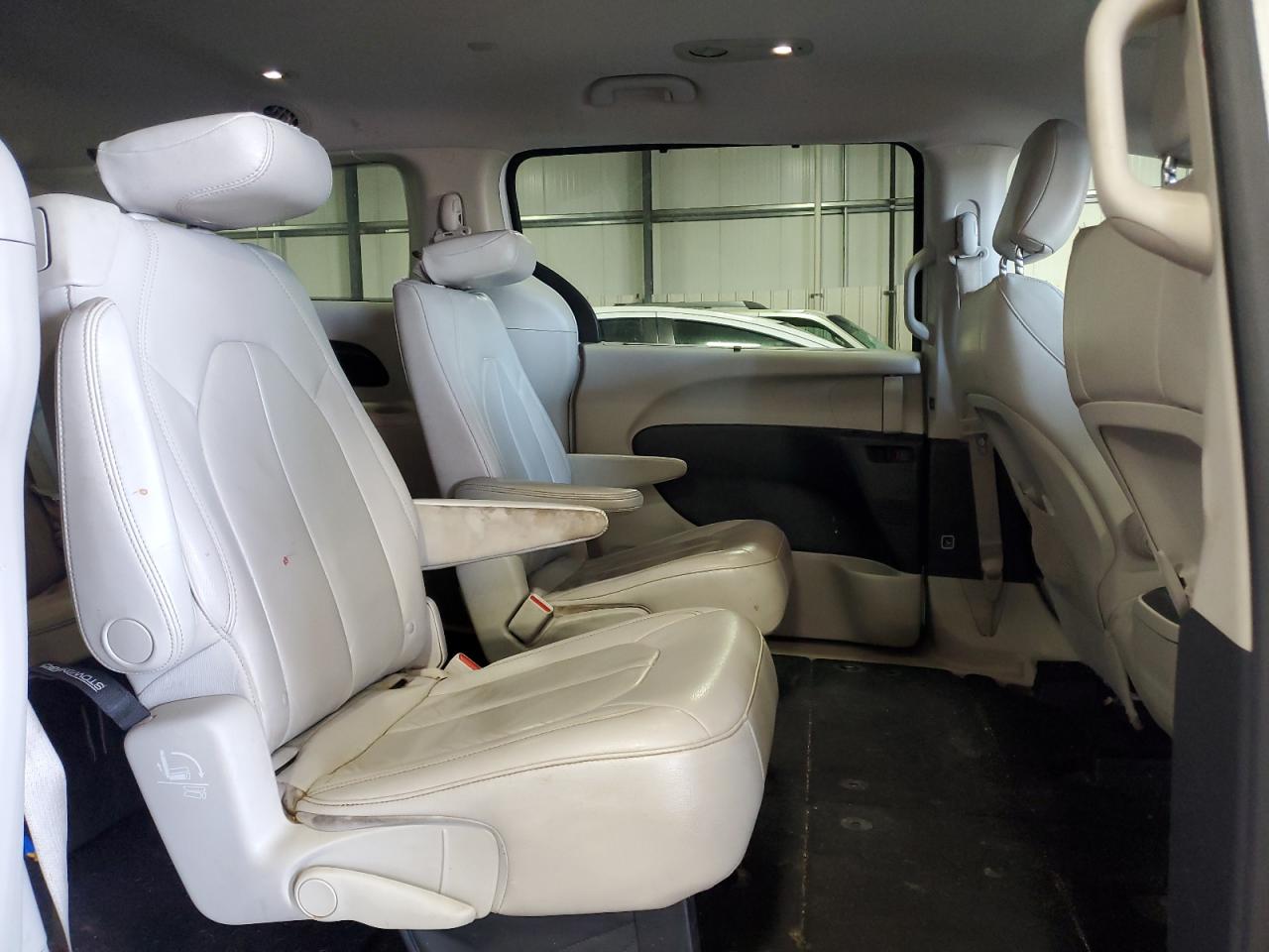 CHRYSLER PACIFICA TOURING L