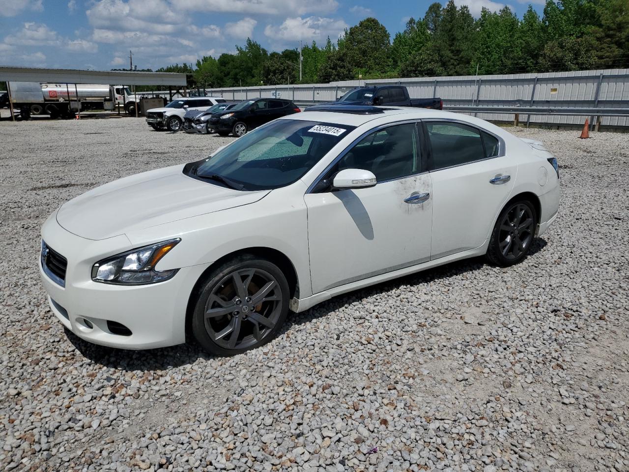 NISSAN MAXIMA S