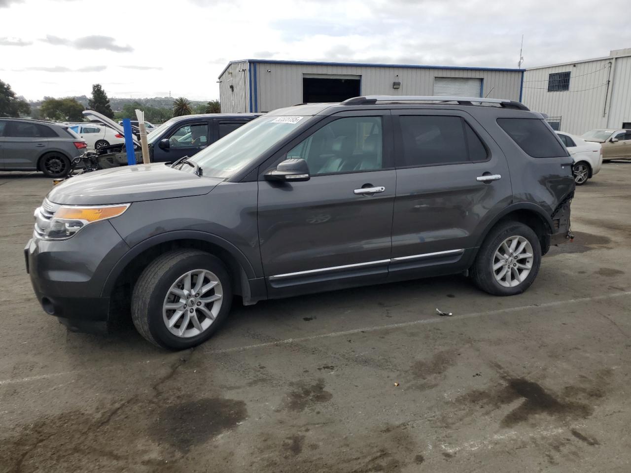 FORD EXPLORER XLT