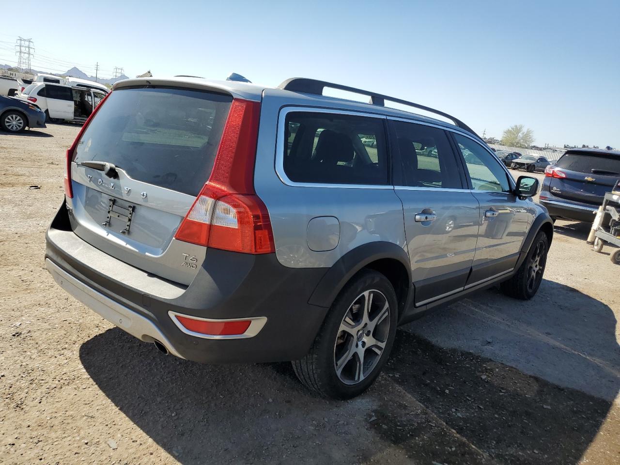 VOLVO XC70 T6