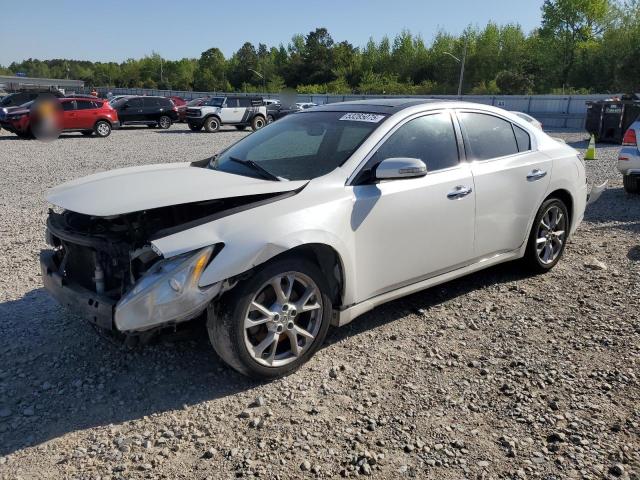 NISSAN MAXIMA S