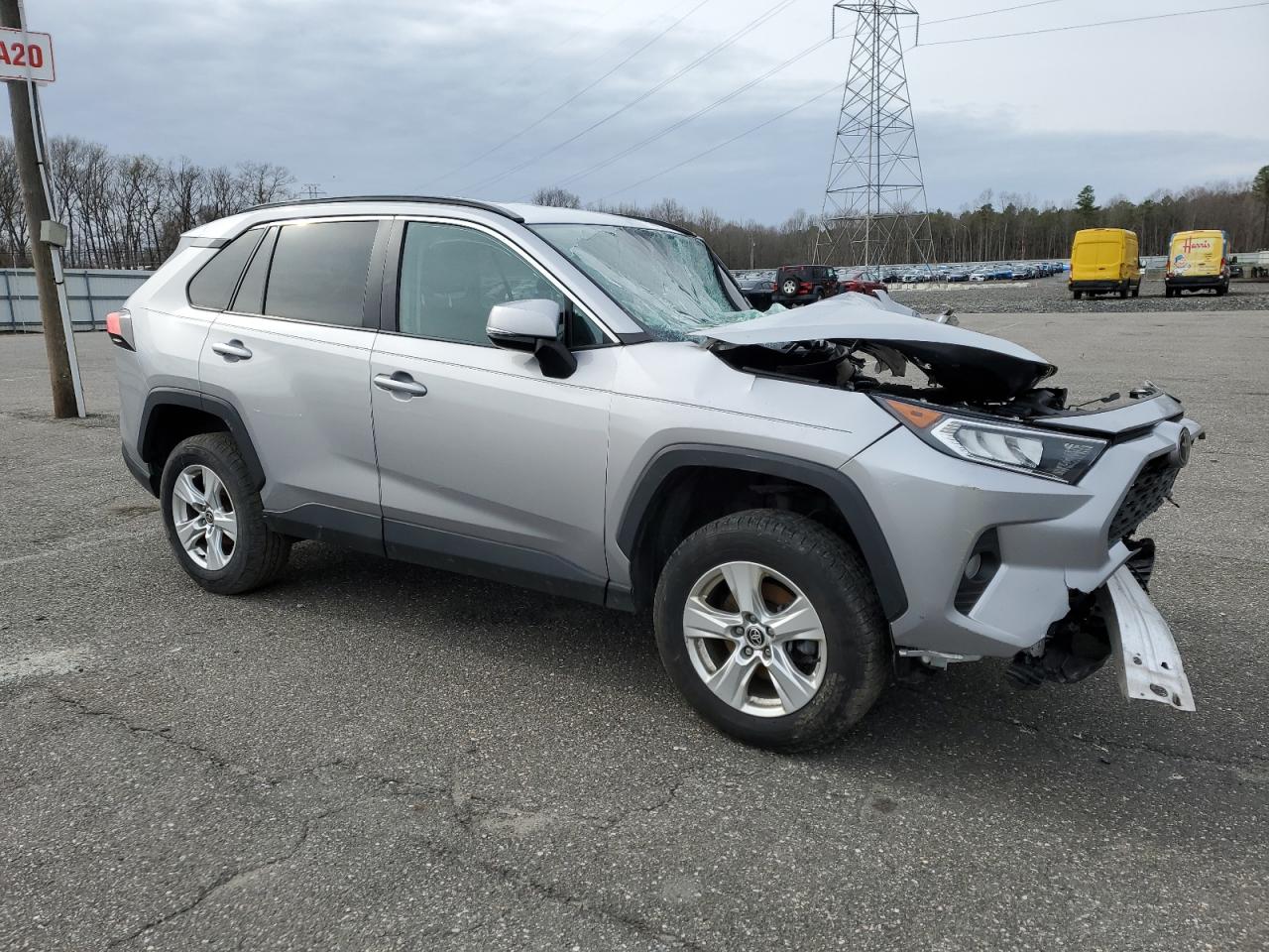 TOYOTA RAV4 XLE