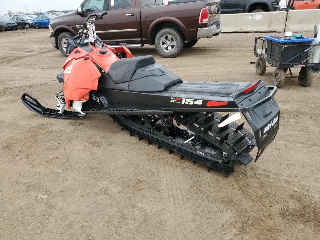 BMBR SNOWMOBILE 2016 red   2BPSCGGB6GV000110 photo #4