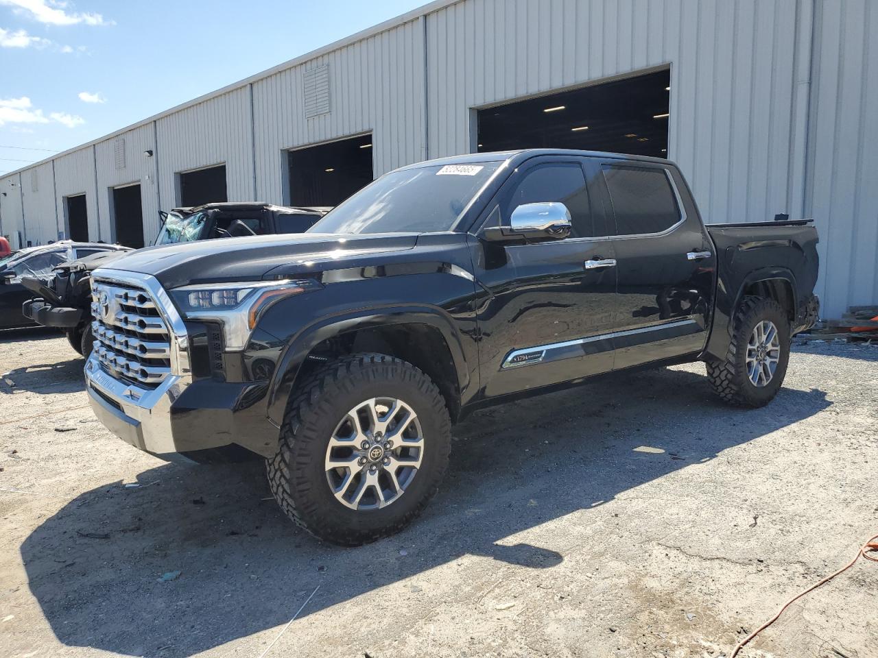 TOYOTA TUNDRA CREWMAX PLATINUM
