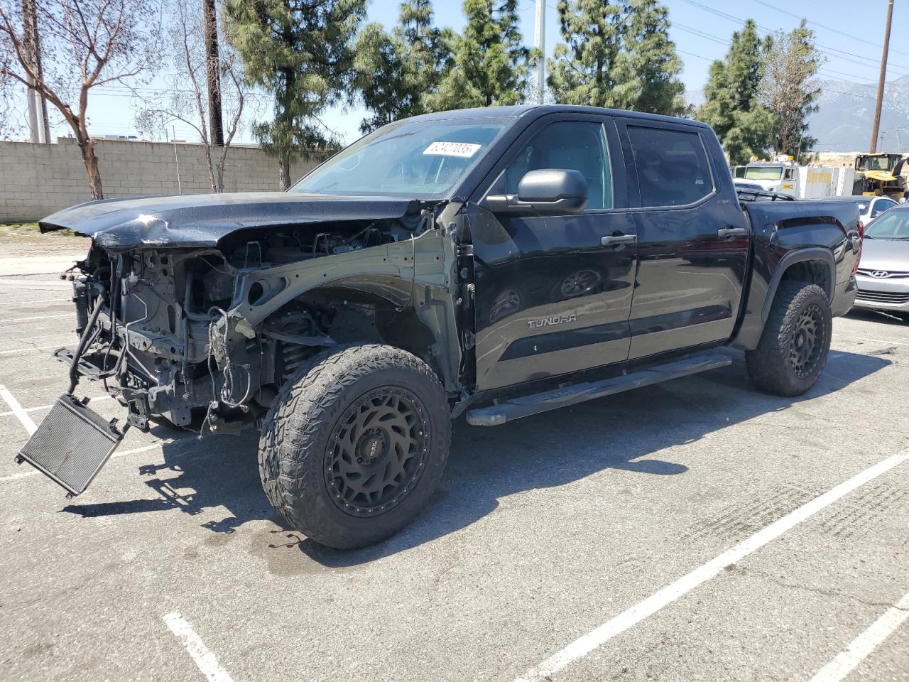 TOYOTA TUNDRA CREWMAX SR