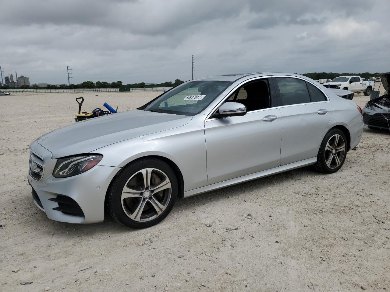 MERCEDES-BENZ E-CLASS 300 4MATIC