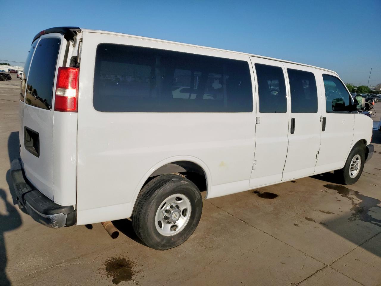 CHEVROLET EXPRESS LT