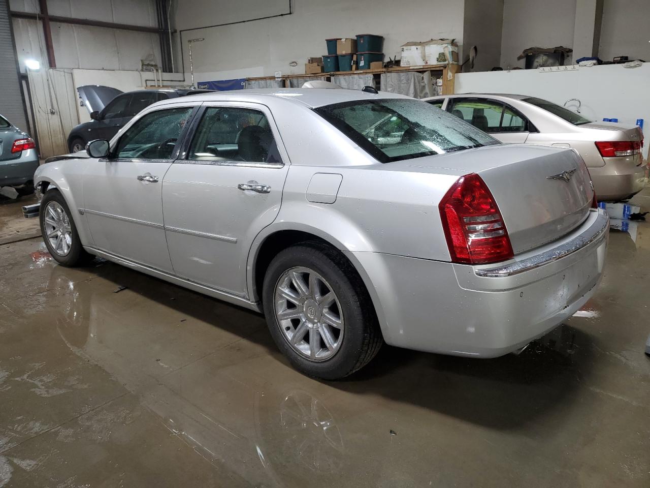 Lot #3143070819 2005 CHRYSLER 300C