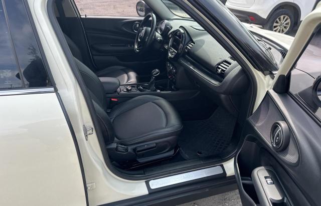 2017 MINI COOPER CLU WMWLN5C37H2E33042