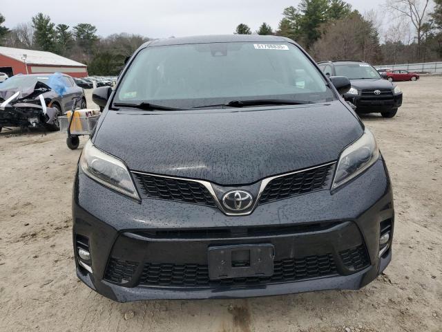 2018 TOYOTA SIENNA SE 5TDXZ3DC3JS965024