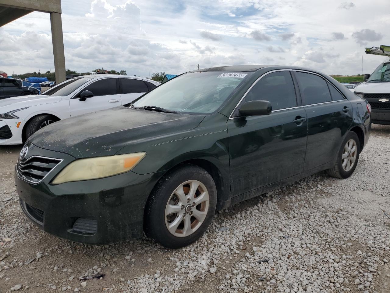 TOYOTA CAMRY BASE