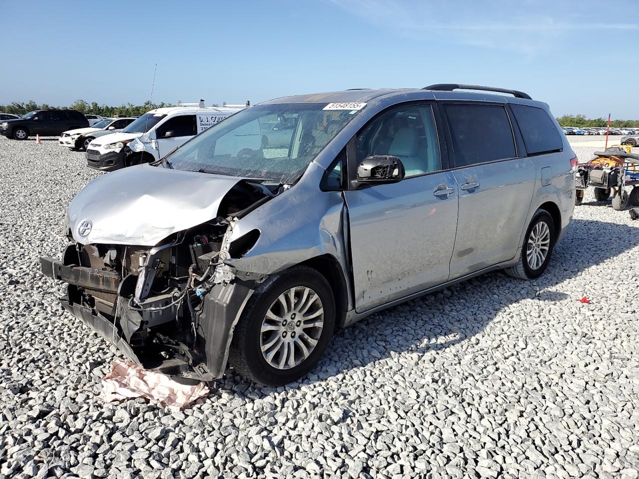 TOYOTA SIENNA XLE
